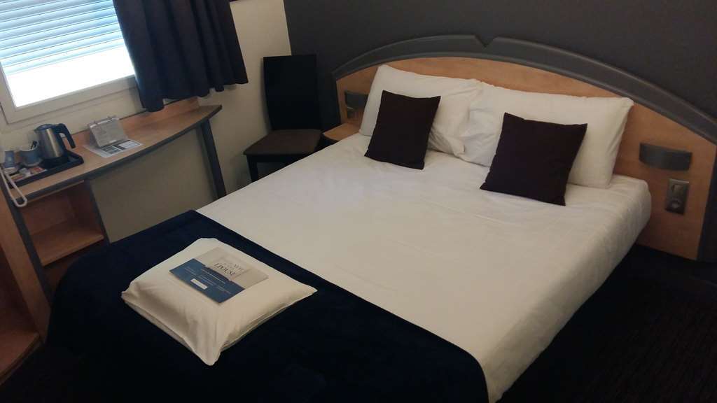 Hotel Kyriad Brive Ouest Room photo